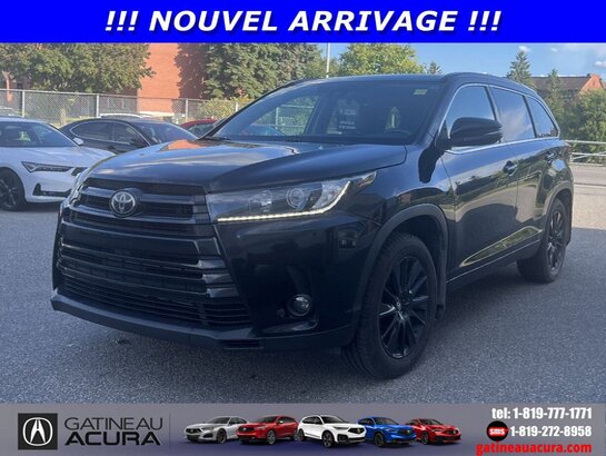 2019 Toyota Highlander SE AWD *** CLEAN CARFAX +TOIT + NAVIGATION + 7 PLACES *** Black