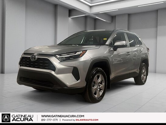2025 TOYOTA RAV4 XLE AWD *** UN PROPRIO + TOIT + CUIR + CLEAN CARFAX *** Silver