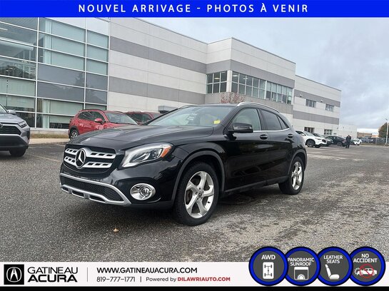 MERCEDES-BENZ GLA 250 4matic ***CLEAN CARFAX + CUIR + TOIT *** 2018 Noir